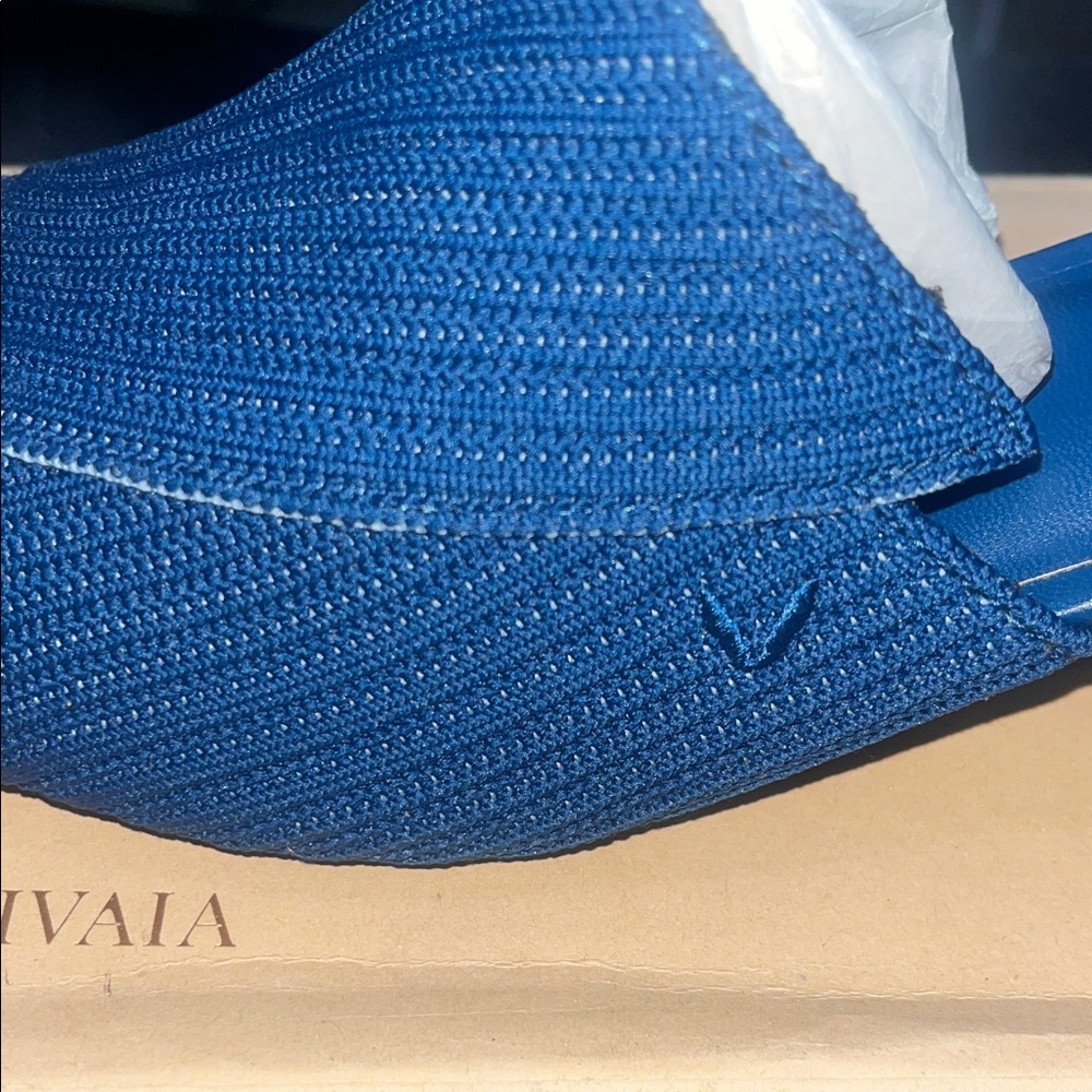 VIVAIA Square-Toe Block Heel Sandals - Picture 11 of 13